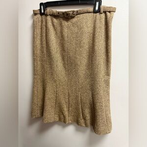 EUC Ann Taylor Loft Tan Skirt with Lining Women’s 10